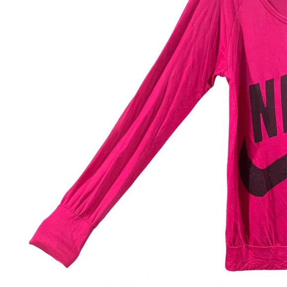 Hot pink NIKE size medium woman’s long sleeve top. GUC - Picture 4 of 5